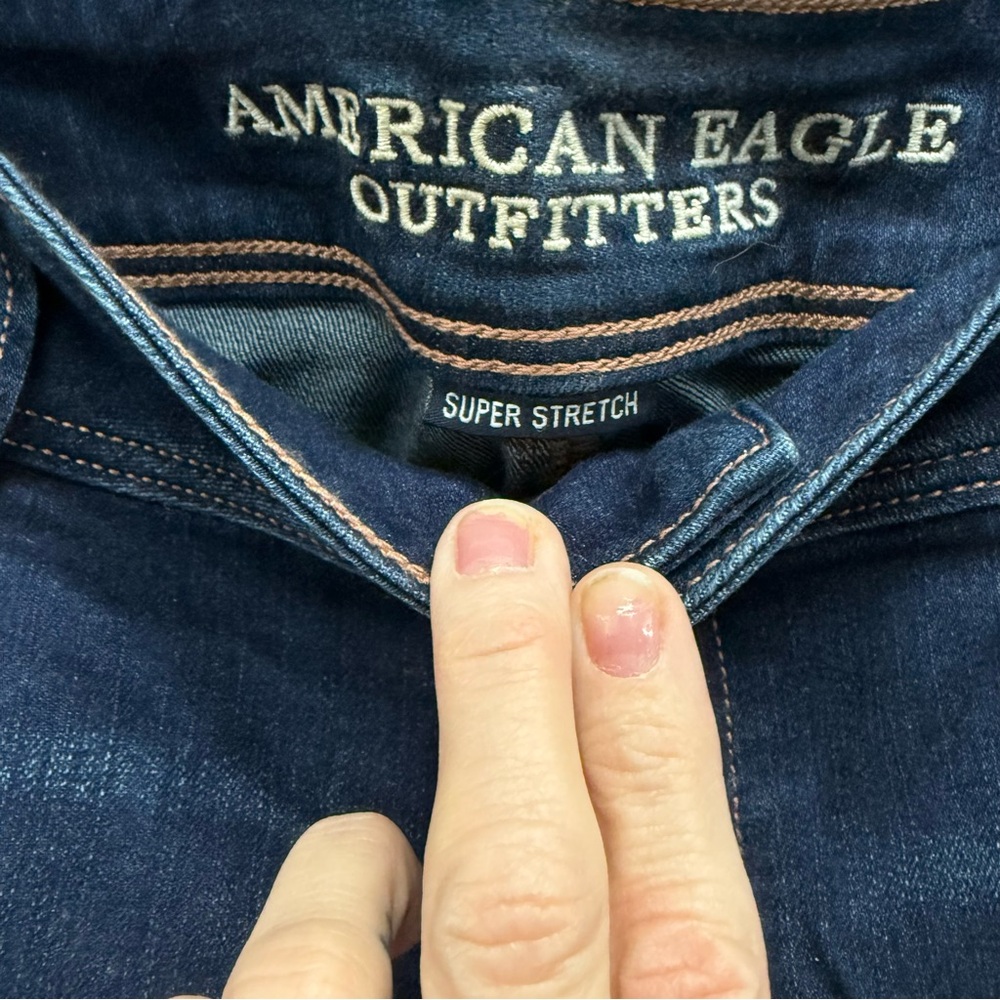 American Eagle Women's Plus Blue Jeans Petite SZ 18 Short BNWT - Picture 6 of 7